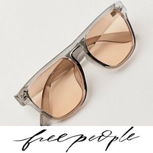 Free People Clear Frame Percy Classic Sunnies❤️  NWOT